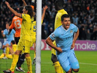 Ver v&iacute;deo  'El 'Kun' frustra y enfada al Villarreal'