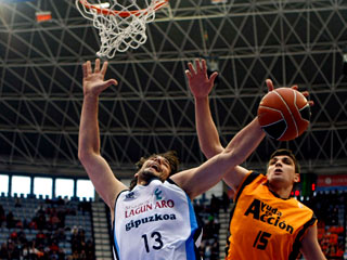 Ver v&iacute;deo  'Lagun Aro 80-75 AA Fuenlabrada'