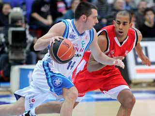 Ver v&iacute;deo  'Lagun Aro GBC 81-70 Assignia Manresa'