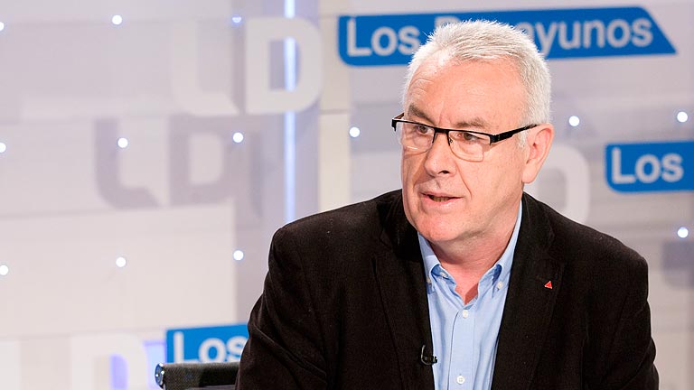 Cayo Lara critica la LOMCE: "Se equipara rezar con las matem&aacute;ticas"