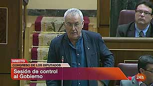 Ver v&iacute;deo  'Lara reprocha a Rajoy los ajustes y el presidente del Gobierno responde que pronto habr&aacute; crecimiento'