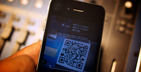 Lectura de un c&oacute;digo QR con un m&oacute;vil