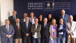 Ver v&iacute;deo  'Lectura del fallo del Premio Pr&iacute;ncipe de Asturias de las Letras 2012'