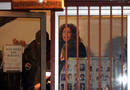 La presunta etarra Leire L&oacute;pez Zurutuza, tras su detenci&oacute;n en Cauterets junto al supuesto jefe militar de ETA, Garikoitz Aspiazu alias Txeroki.