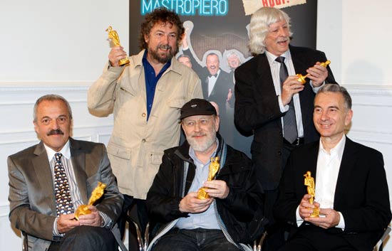 Informe semanal - Les Luthiers, la eterna fiesta de fin de curso