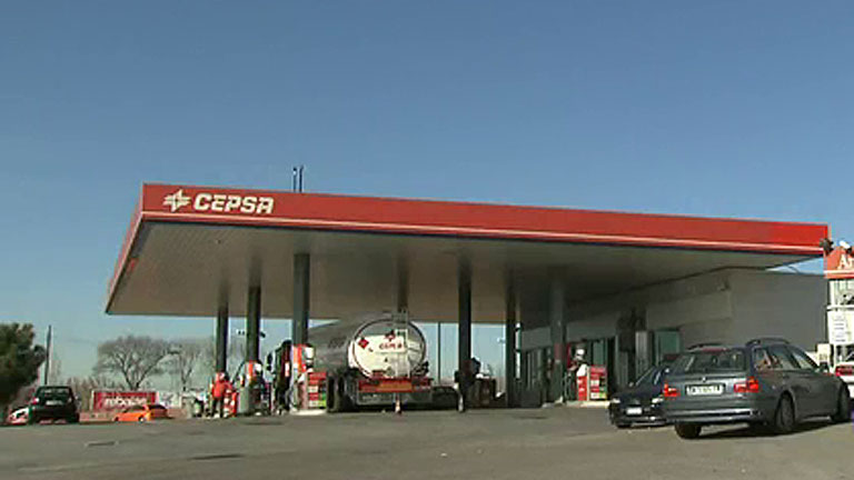 El Gobierno estudia la liberalización del sector de las gasolineras