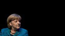 Ir al Video&nbsp;Un libro aviva la pol&eacute;mica sobre el pasado de Angela Merkel