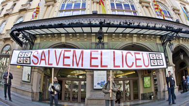 El Liceu retira el ERE temporal y los trabajadores estudian descartar la huelga