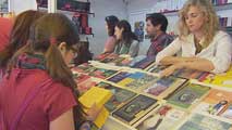 Ir al Video&nbsp;Literatura rom&aacute;ntica y de fantas&iacute;a, la que m&aacute;s atrae a los adolescentes