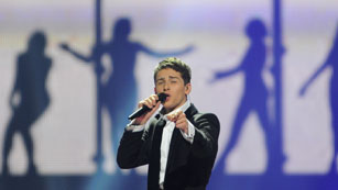 Ver v&iacute;deo  'Lituania - Donny Montell - "Love is blind"'