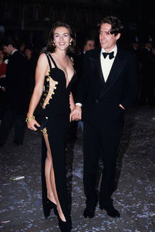 Liz Hurley y Hugh Grant