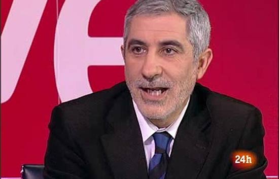 Noche 24 - Llamazares explica su oposici&oacute;n a alargar la vida laboral en 'La Noche en 24 Horas'