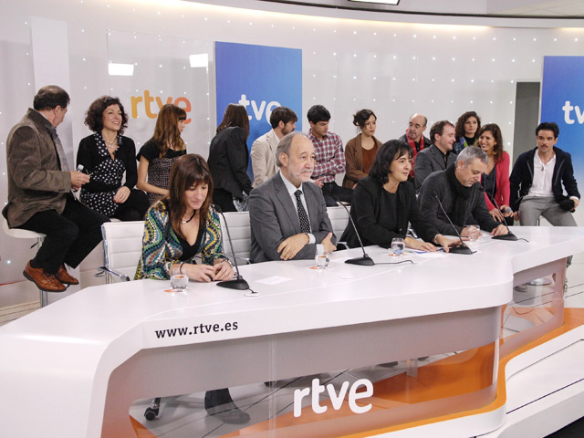 14 de abril. La Rep&uacute;blica'- Presentaci&oacute;n de la serie