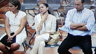 Ver v&iacute;deo  'Llegada a los juzgados de Isabel Pantoja y Juli&aacute;n Mu&ntilde;oz para el juicio por blanqueo de capitales'