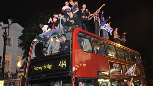 Ver v&iacute;deo  'Londres celebra su primera Champions'