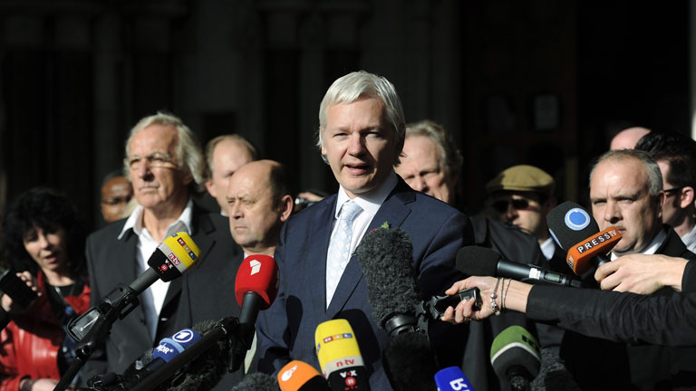 Londres da luz verde para que Julian Assange sea extraditado