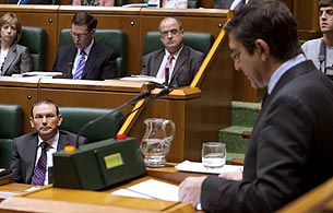 Ver v&iacute;deo  'L&oacute;pez agradece a Ibarretxe el trabajo realizado en Euskadi'