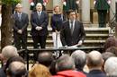 L&oacute;pez promete su cargo