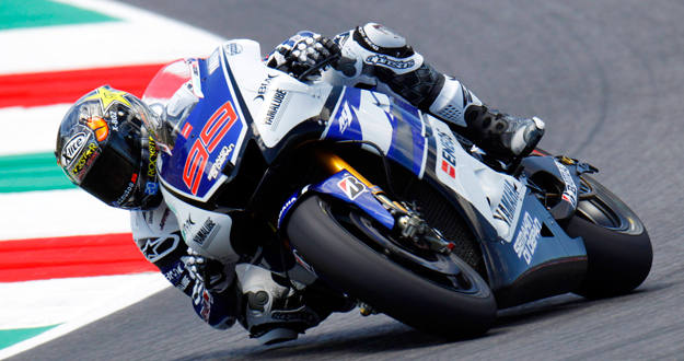 Jorge Lorenzo se ha mostrado intratable en la tercera tanda de entrenamientos libres en Mugello, marcando el mejor registro. Jorge Lorenzo se ha mostrado intratable en la tercera tanda de entrenamientos libres en Mugello, marcando el mejor registro.