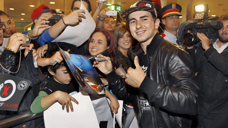 Lorenzo, flamante campe&oacute;n del mundo aclamado en Barcelona