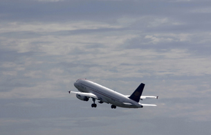 Ver v&iacute;deo  'Los aeropuertos reducir&aacute;n los ruidos y la contaminaci&oacute;n a partir del a&ntilde;o que viene'