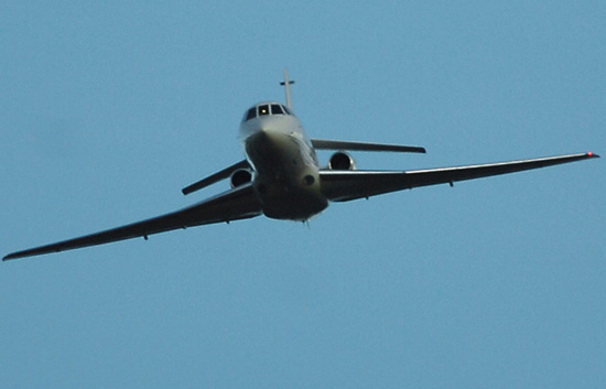 Los militares impiden aterrizar a Zelaya