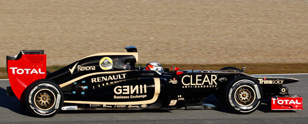 El piloto de F&oacute;rmula Uno Kimi Raikkonen, al volante de su Lotus.