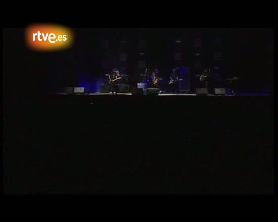 Low Cost - Actuaci&oacute;n de Love of lesbian