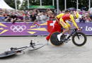 Luis Le&oacute;n S&aacute;nchez tuvo que cambiar de bicicleta tras romper la cadena al comienzo de la prueba masculina de contrarreloj individual de ciclismo en ruta.