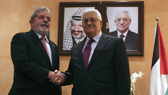 Lula da Silva junto a su homólogo, Mahmoud Abbas en la rueda de prensa Lula da Silva junto a su homólogo, Mahmoud Abbas en la rueda de prensa