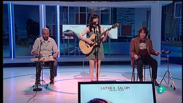 Para Todos La 2 - Actuac&iacute;&oacute;n: Luthea Salom, "Never blue"