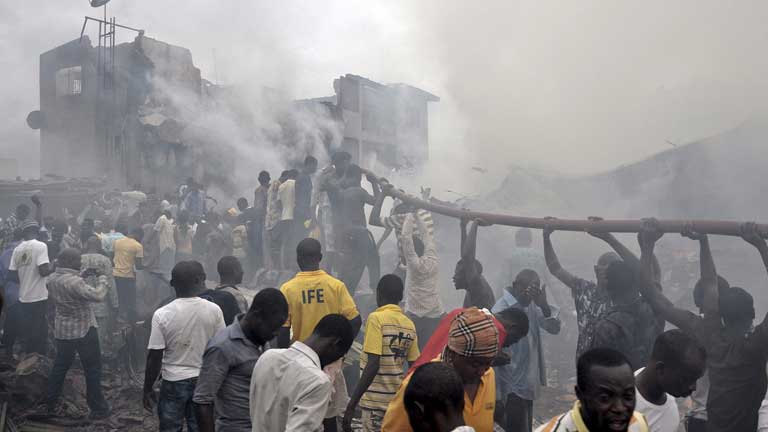 Luto en Nigeria por un accidente de avi&oacute;n sin supervivientes