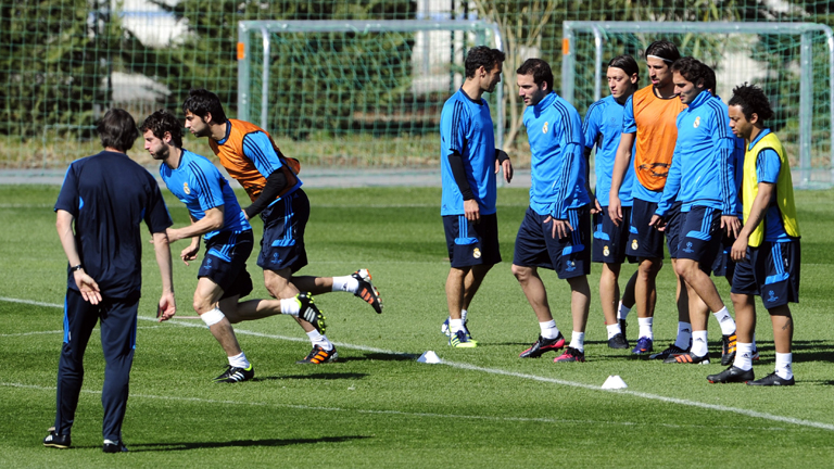 El Madrid busca sellar en el Bernab&eacute;u su pase a cuartos