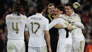 Ver v&iacute;deo  'El Madrid pone fin a una racha de 4 a&ntilde;os sin ganar al Bar&ccedil;a'