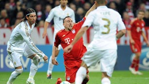 Ver v&iacute;deo  'El Madrid prepara el partido contra el Bayern pendiente de las tarjetas'