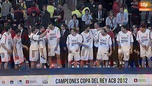 Ver v&iacute;deo  'El Madrid recibe su 23&ordf; Copa del Rey'