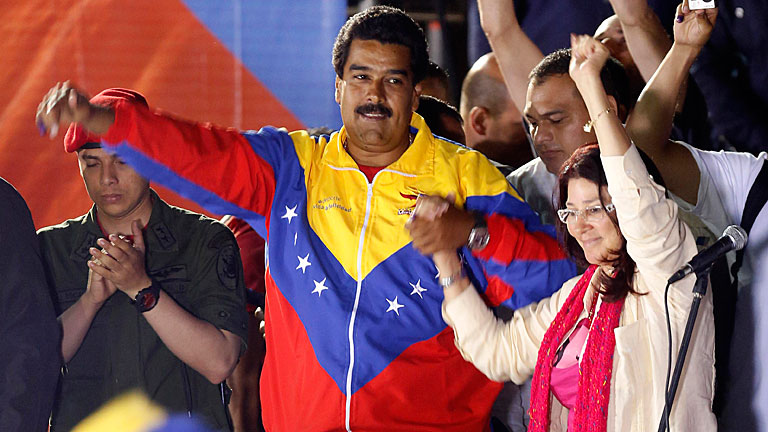 Maduro gana a Capriles por apenas 300.000 votos de diferencias