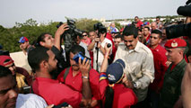Ir al Video&nbsp;Maduro imita la estrategia medi&aacute;tica de Ch&aacute;vez