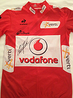 Maillot rojo por cortes&iacute;a de Vodafone
