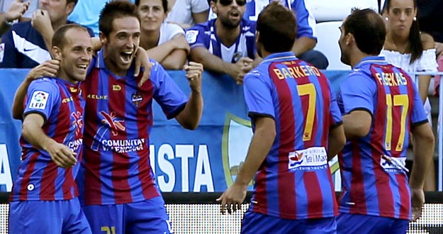 Los jugadores del Levante celebran un gol en la presente Liga. Este jueves se estrenan en competición europea. Los jugadores del Levante celebran un gol en la presente Liga. Este jueves se estrenan en competición europea.