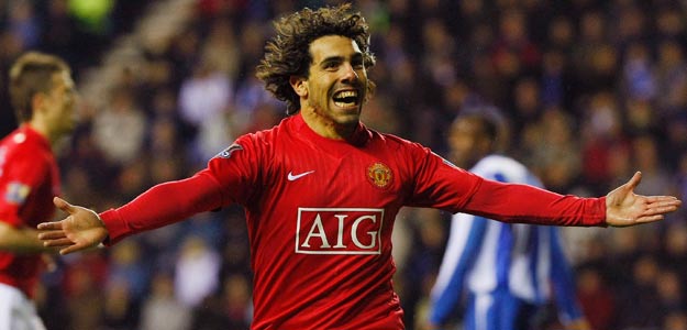 Carlos Tévez celebra un gol conseguido con el Manchester United en la Premier League. Carlos Tévez celebra un gol conseguido con el Manchester United en la Premier League.