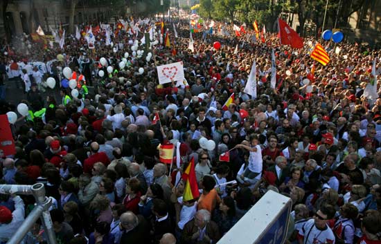 Multitudinaria manifestaci&oacute;n contra el Aborto