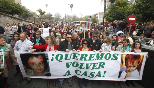 MANIFESTACI&Oacute;N PARA EXIGIR EL REGRESO A CASA DE LOS NI&Ntilde;OS JOS&Eacute; Y RUTH