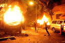 DERRIBAN MURO DE EMBAJADA ISRAEL&Iacute; EN EL CAIRO E INCENDIAN MINISTERIO INTERIOR