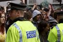 Los manifestantes han organizado una serie de concentraciones en el distrito financiero de la capital brit&aacute;nica con motivo de la cumbre del G20 que tendr&aacute; lugar este jueves en Londres