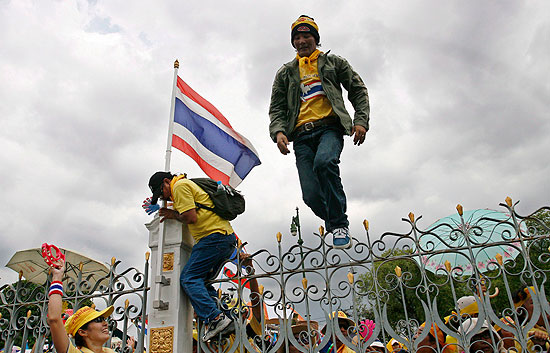 Manifestantes tailandeses piden la dimisi�n del primer ministro
