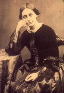 Clara Wieck tom&oacute; el apellido de us ilustre marido, Robert Schumann, fue una de las pianistas m&aacute;s conocidas de su &eacute;poca, una aut&eacute;ntica vistuosa, pero muchas de las obras que dej&oacute; escritas fueron atribuidas a su marido. En un retrato de 1853
