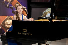 Marianna Prjevalskaya interpreta el estudio op 39 nº5 de Rachmaninov, una obra de gran dificultad de ejecución, pero a la vez de una gran carga emotiva Marianna Prjevalskaya interpreta el estudio op 39 nº5 de Rachmaninov, una obra de gran dificultad de ejecución, pero a la vez de una gran carga emotiva