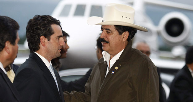 ZELAYA LLEGA A COSTA RICA PARA DIALOGAR CON MICHELETTI A PARTIR DE MAÑANA ZELAYA LLEGA A COSTA RICA PARA DIALOGAR CON MICHELETTI A PARTIR DE MAÑANA