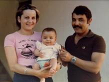 Manuela Orantos con su marido Avelino Palma. Tenían dos hijos muy pequeños cuando ETA asesinó a su marido Manuela Orantos con su marido Avelino Palma. Tenían dos hijos muy pequeños cuando ETA asesinó a su marido